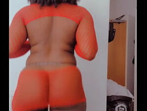 Twerking my african ass for daddy