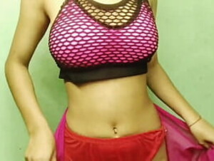 Desi Bhabhi Ne Gym Trainer Se Chudai Karwai