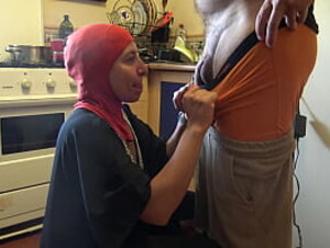 A horny Turkish muslim cuckold wife loves giving blowjobs