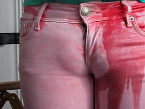 Pastell rosa Jeans von H&amp_M wird von &#039_Turnhoeschen&#039_ nass gemacht