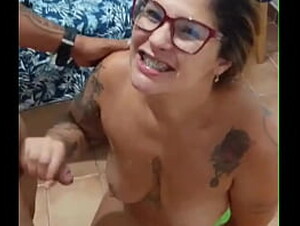 O Dono do carrinho de churrasco est&aacute_ me tratando Bem s&oacute_ pra comer minha mulher