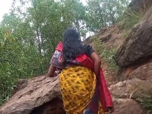 Village Bhabhi Facked By A School Student 18+ In Forest