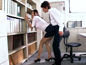 Reiko Kobayakawa in Getting Naughty In The Office - CosplayInJapan