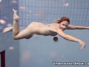 Brizgina Video - UnderwaterShow