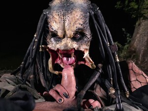 HORRORPORN - Predator Dick Hunter