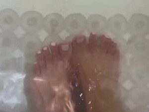 Bath time fun with your wife&#039_s feet